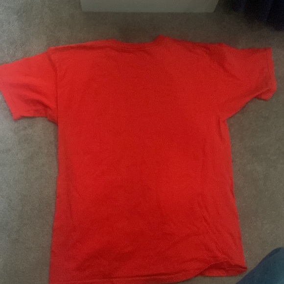 Nike red medium t-shirt - Picture 2 of 2